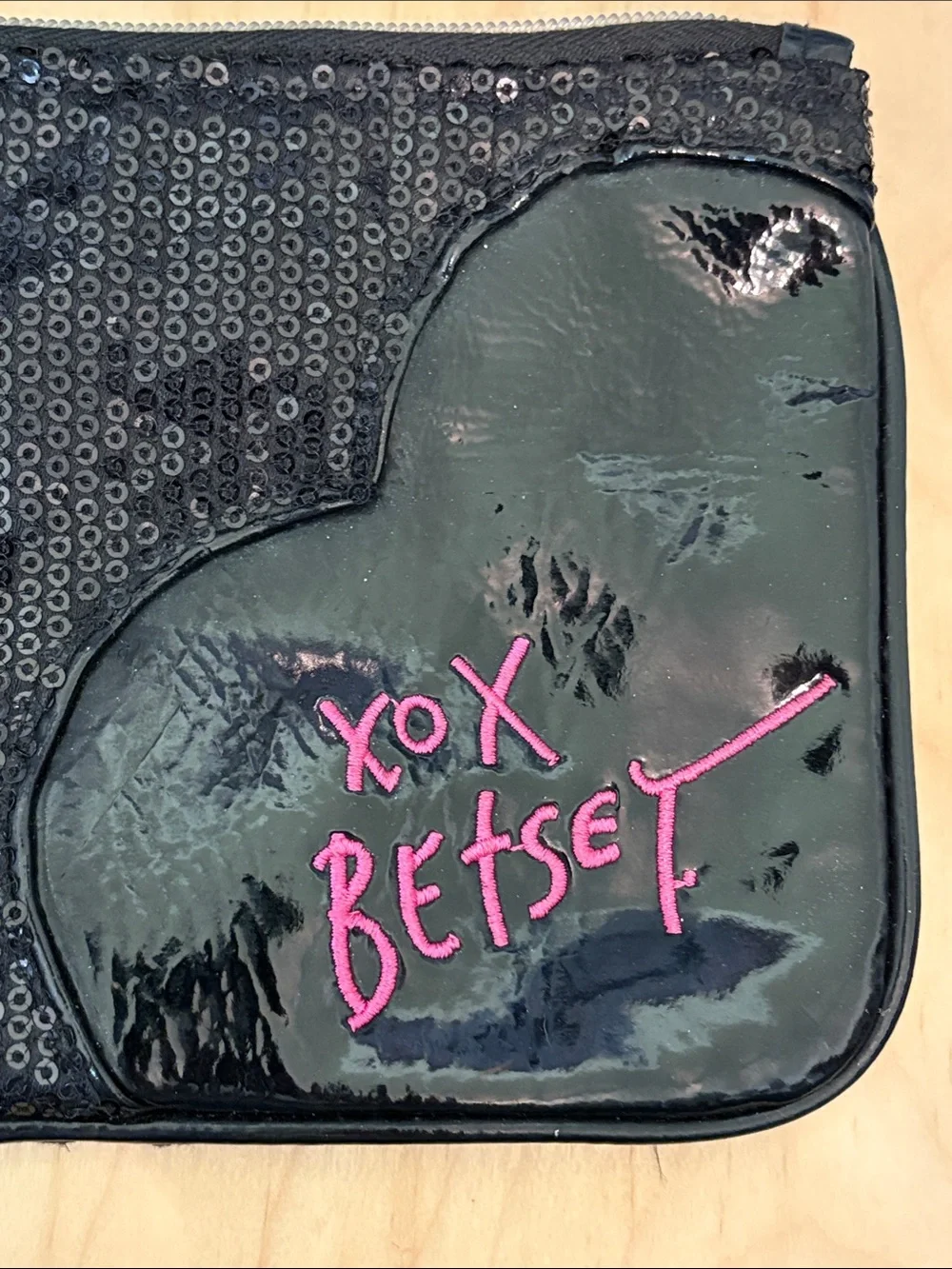 Betsey Johnson Black Sequin Wristlet with Pink Embroidered Logo - Picture 2 of 11